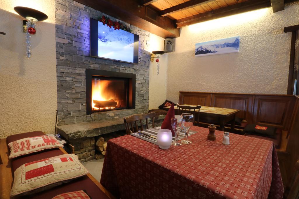 Chris-Tal Hotel Les Houches Exteriör bild