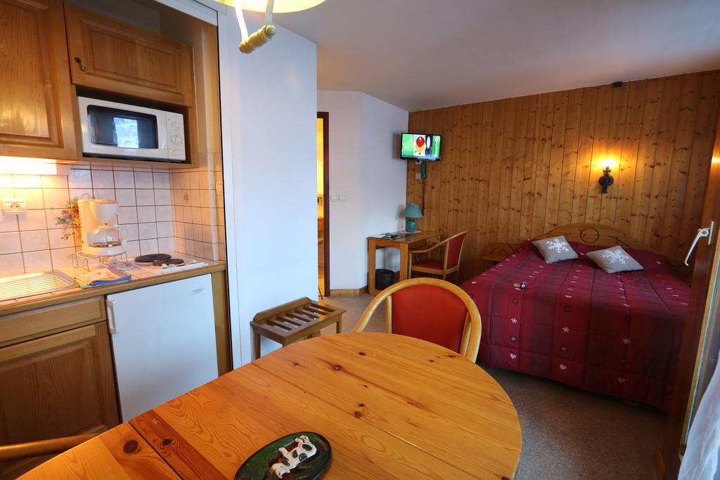 Chris-Tal Hotel Les Houches Exteriör bild