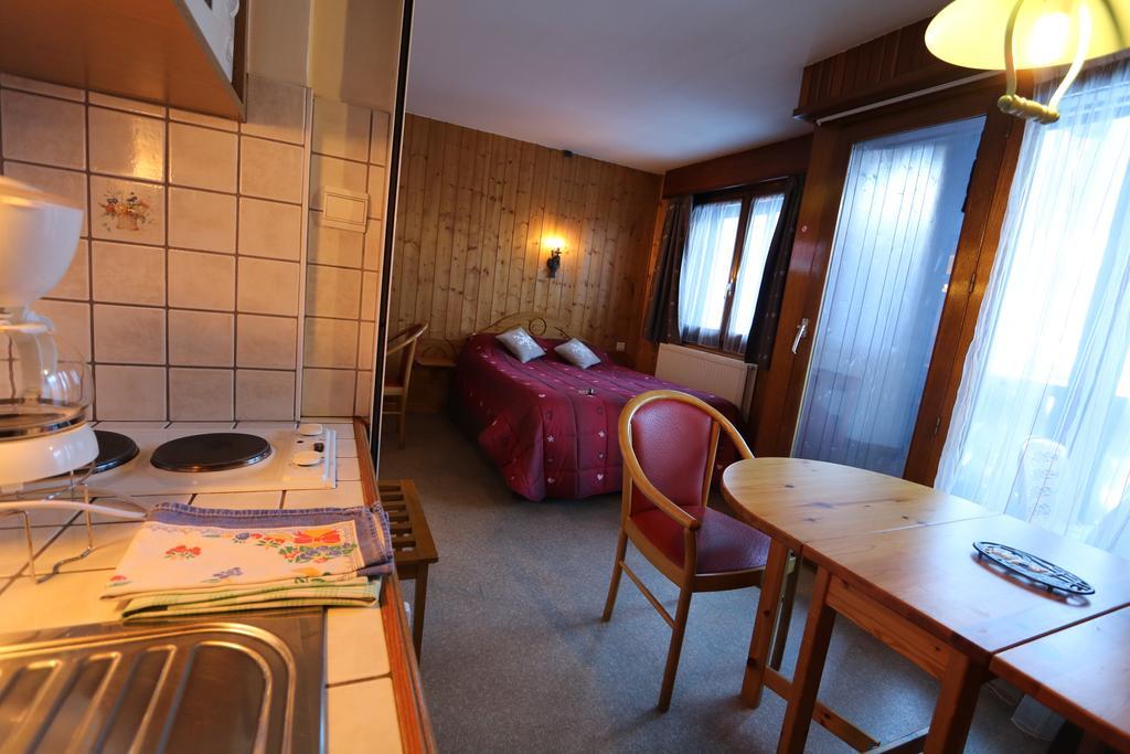 Chris-Tal Hotel Les Houches Exteriör bild